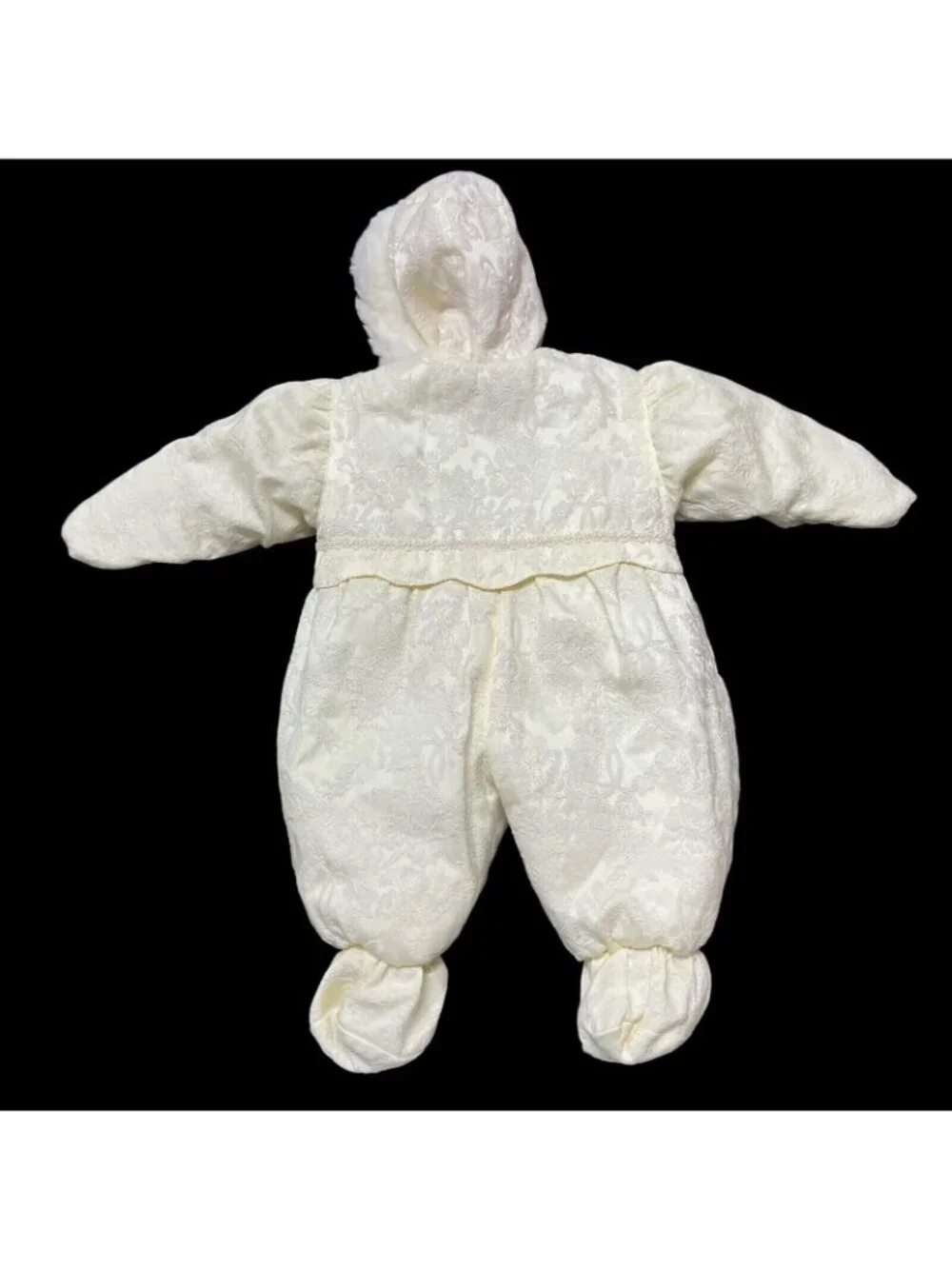 Vintage 80s Baby Snowsuit 6-9 Mo Cream White Jacquard Heart Buttons Giacca Young